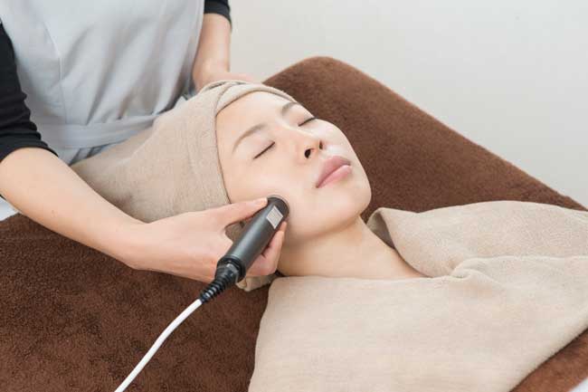 �G���r�����̃C�I������